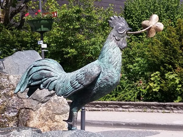 bronzefigur in der Ortsmitte von Hahnenklee